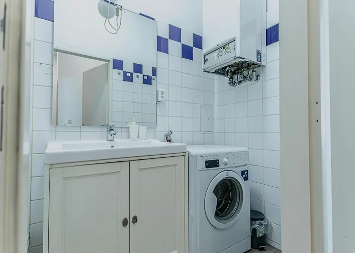 In The Heart Of Vienna, Amazing 2br With Wifi & Tv * Vienna