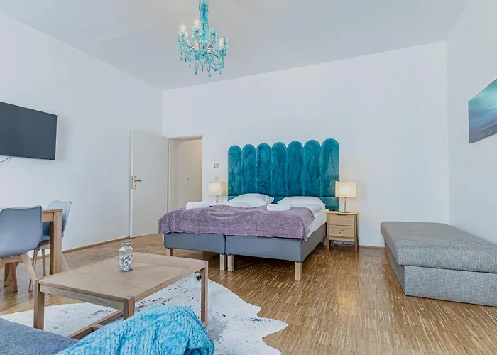 In The Heart Of Vienna, Amazing 2br With Wifi & Tv Apartment *