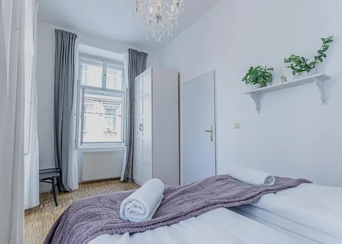 In The Heart Of Vienna, Amazing 2br With Wifi & Tv * Vienna