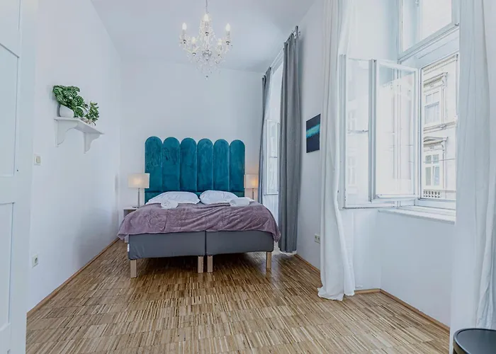 Apartment In The Heart Of Vienna, Amazing 2br With Wifi & Tv *
